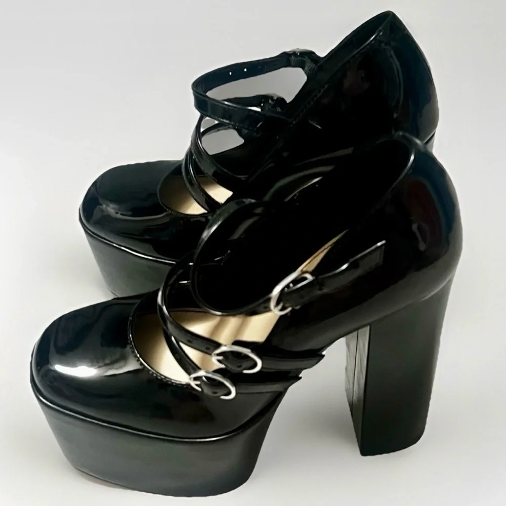 Block Platform Mary Jane Heels in Black